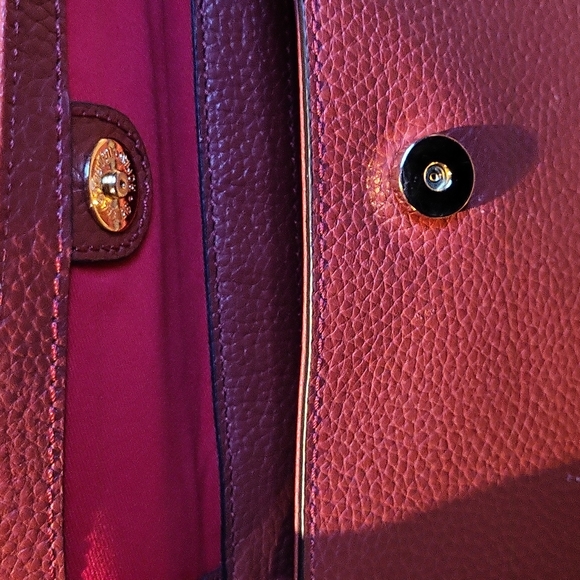 Dooney& Bourke 12.5×8 ×5 gorgeous deep orange color. Handle and shoulder strap - Picture 6 of 11